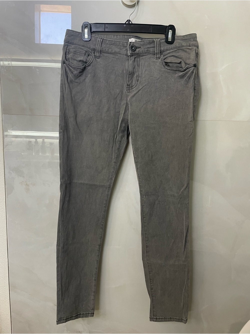 CAbi Slim-fit Jeans